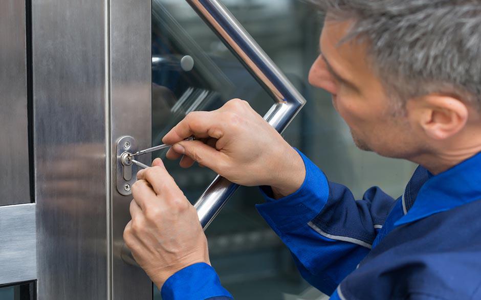 service serrurier prix changement serrure Chaville